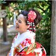 Sono una signora di Tokyo, abito in Italia più di 20 anni. Se hai bisogno di studiare la lingua giapponese, sono qui!