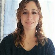 Patronista industrial, modista y diseñadora. He impartido clases en varios ayuntamientos del Aljarafe. Si quieres aprender a diseñar, realizar patrones y coser tu ropa a medida apúntate!