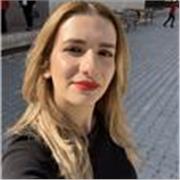 English Tutor with a Master degree