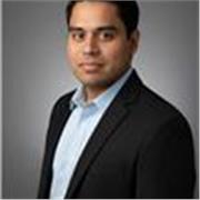 Profesor de comunicación con vocación en inplementar sus conocimientos