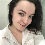 Bonjour !
Je suis Lea, 21 ans et je réside sur Toulouse.
J’ai obtenu un bac S-SVT, j’ai validé deux années de licence de biologie et me voilà sur la fin de ma première année de bts diététique. 
Les sciences m’ont toujours un peu guidé en effet.
Je serais