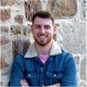 English tutor teaches beginner to advanced