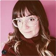 Ciao, mi chiamo Erika. Sono una mamma ingegnere e offro aiuto ai bambini delle scuole elementari per svolgere i compiti