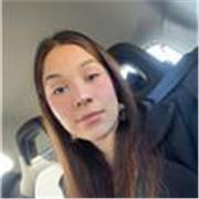 Hola! Me llamo Isabella y soy una estudiante de arquitectura. Soy una persona muy paciente y desde siempre me ha gustado enseñar y compartir mi conocimiento y experiencias.