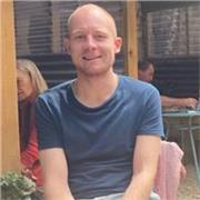 I have experience of working as a teaching assistant and trainee teacher and now I am looking to apply my experience to EFL. 