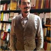 Docente di letteratura e storia offre ripetizioni di italiano, grammatica, storia, latino