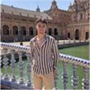 Como una persona trabajadora y estudiosa que busca compaginar estudios y trabajo