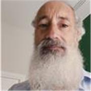 Docente di filosofia. Posso chiarire in poche lezioni concetti complessi, adeguandomi alla capacità dell'interlocutore o aiutando a capire manuali o opere di difficile comprensione. Amo la filosofia. Lezioni in presenza oppure online