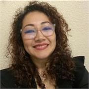 Profesora titulada con +15 años de experiencia, ofrece clases de inglés y español para extranjeros.