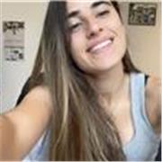 Estudiante de enfermería con C1 da clases