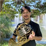 Lenguaje musical y trompa, tanto de iniciación como niveles avanzados, adultos y niños