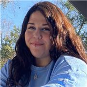 Estudiante de pedagogía en inglés cuida niños y dicta clases a niños entre 5-13 años