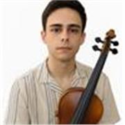 Alumno con formación intermedia en violín clásico. Doy clases de violín a principiantes de cualquier edad para iniciar con técnica