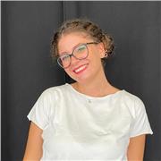 Laureata in lingue e culture per il turismo, in possesso di certificazione CAE, offro lezioni a Torino e provincia