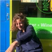 Laureata in filosofia dà lezioni di latino