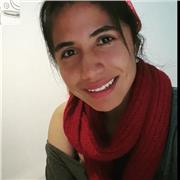 Entrenador capacitado para sesiones de entrenamiento o clases de educación física