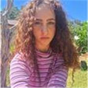 Bastante experiência em ensinar matérias de ensino fundamental, com muita paciência e dedicação. Incentivo a ler e escrever