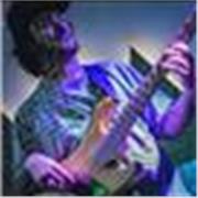 Adapto mis clases de guitarra, bajo y música a cada nivel y proceso personal. Clases divertidas y haciendo foco en la creatividad