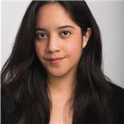 Actriz y docente teatral, con más de 3 años de experiencia en el rubro de la docencia. Combino las herramientas del teatro y la impro para desarrollar unas clases entretenidas y tambien para el desarrollo de habilidades blandas.