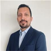 Profesor para estudiantes de colegio y universitarios