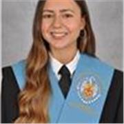 Profesora de lengua que imparte a niños de todas las edades