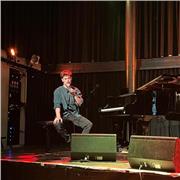 Hi my name is Enda Joyce, I’m 30 years old, from Donegal Ireland and work independently as a Music & English teacher respectively.
I began learning the piano and guitar from an early age, after secondary school I decided to study Music as a profession in