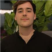 University Graduate offering lessons in English