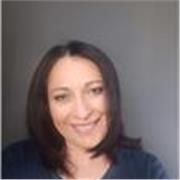 Professeure native bilingue français. Diplômée en Lettres Modernes avec 20 ans d'expérience, donne des cours d'espagnol.