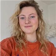 Étudiante d’école de commerce donne des cours de soutiens en maths