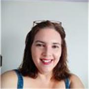 Professora de Português e Inglês para crianças e adolescentes. Aulas online