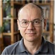 Magister matematyki z przygotowaniem pedagogicznym i luźnym podejściem