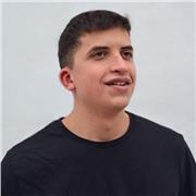 Responsable, paciente, con buen nivel de inglés. Ayudo hasta B2.