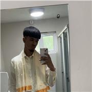 Patient online English tutor for non-native speakers.