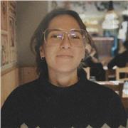 Profesora de lengua, matemáticas e inglés