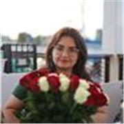 Italian tutor providing lessons to children