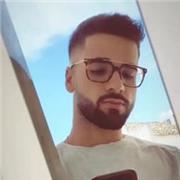 Docente di inglese impartisce lezioni di grammatica/lettura/speaking ad alunni di elementari/medie/superiori. Anche aiuto compiti