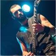 Chitarrista metal con esperienza decennale offre lezioni individuali per tutti i livelli, genere rock, funky, blues
