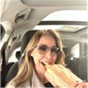 Nativa hablante en Francés para todos los niveles, estudiantes y profesionales nivel negociación 
