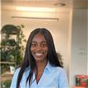 English tutor providing lessons to kids from Year 7 to Year 11