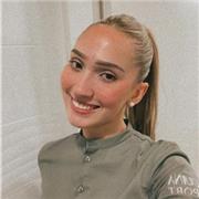 Profesor de primaria, especialmente en niños de pequeña edad.