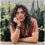 Maestro de apoyo escolar en teoría sociológica