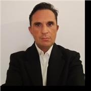 Insegnante impartisce lezioni di greco e latino Roma