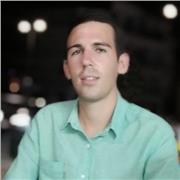 Offro lezioni su materie letterarie (italiano, letteratura, storia) a studenti di scuole elementari / medie