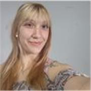 Profesora de inglés brinda clases a niños y adolescentes hasta 18 años