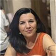 Profesora de francés con una experiencia de 31 años.

