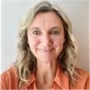 Artist and Designer with 20+ years experience offering online creative classes