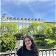 Estudiante de la UMA, con nivel C1 en inglés, dispuesta para nivel primaria y secundaria 