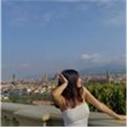 Studentessa del liceo linguistico, livello inglese B2. Offro ripetizioni di inglese a bambini e studenti delle medie.