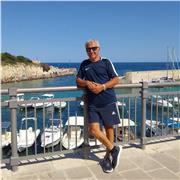 Docente di scienze motorie, preparatore fisico FIT, offre lezioni a domicilio di ginnastica generale, posturale e riabilitazione