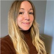 Muttersprachliche Englischlehrerin mit 10+ Jahren Erfahrung. Englisch für Praktikum & Studium im Ausland, Beruf & Prüfungen.